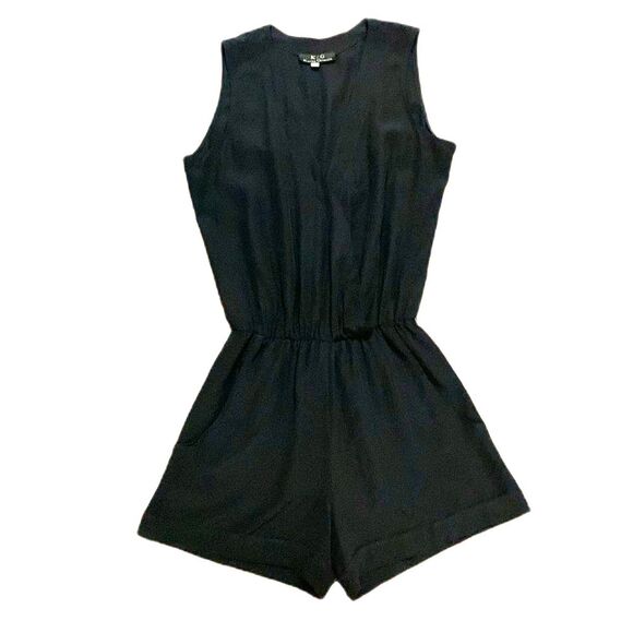 Karina Grimaldi Black Silk Surplice Wrap Front Sleeveless Cuffed Romper Size S - Picture 2 of 16